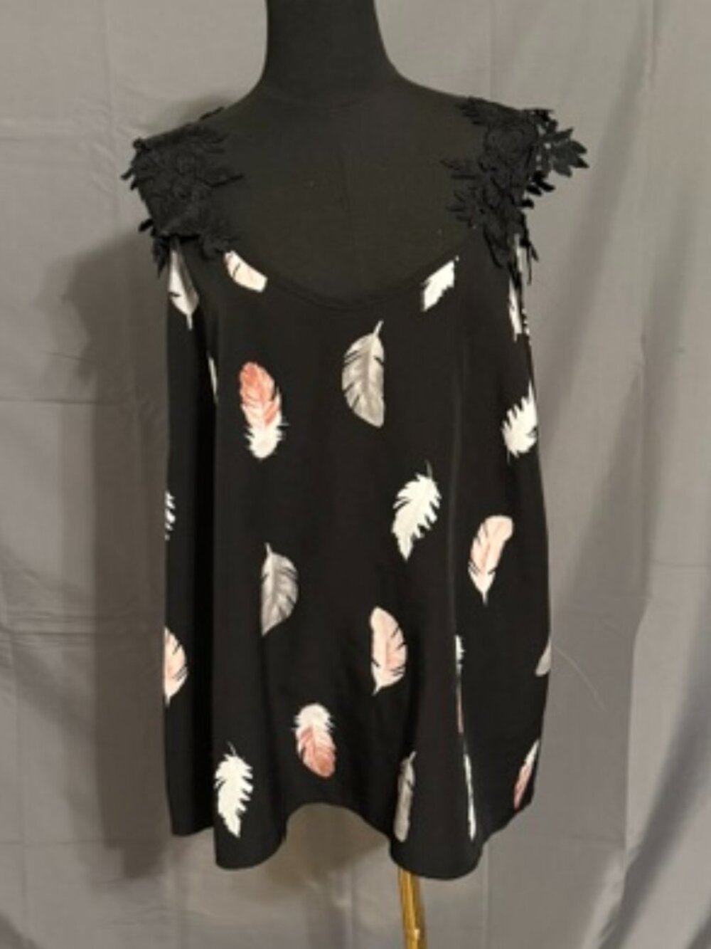 SHEIN Camisole Size 4XL